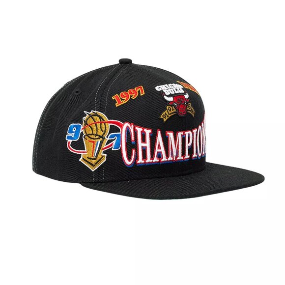 Chicago Bulls 1997 NBA Champions Snapback Hat Mitchell & Ness Vintage 90's NWT! - Picture 2 of 9